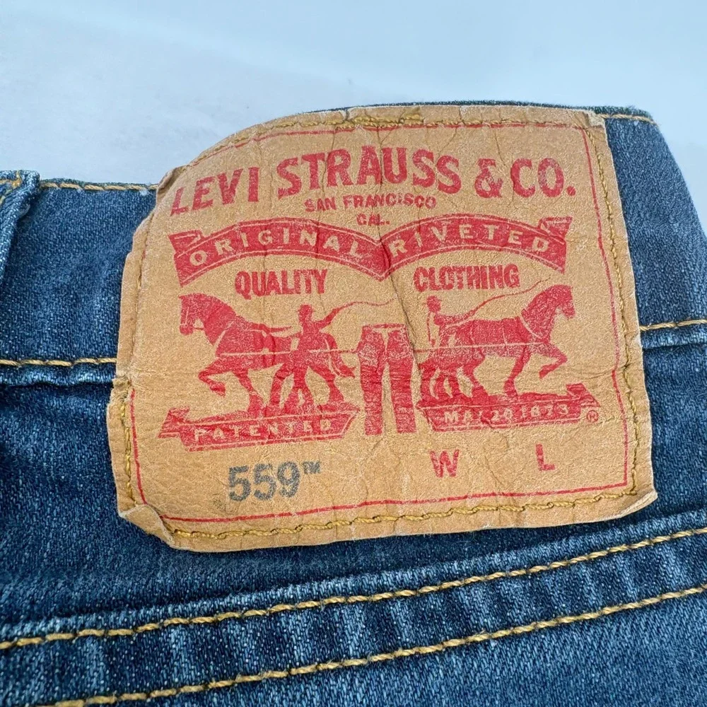 Levi's 559 Jeans Mens 42x32 Relaxed Straight Blue Denim Pants - Picture 8 of 10